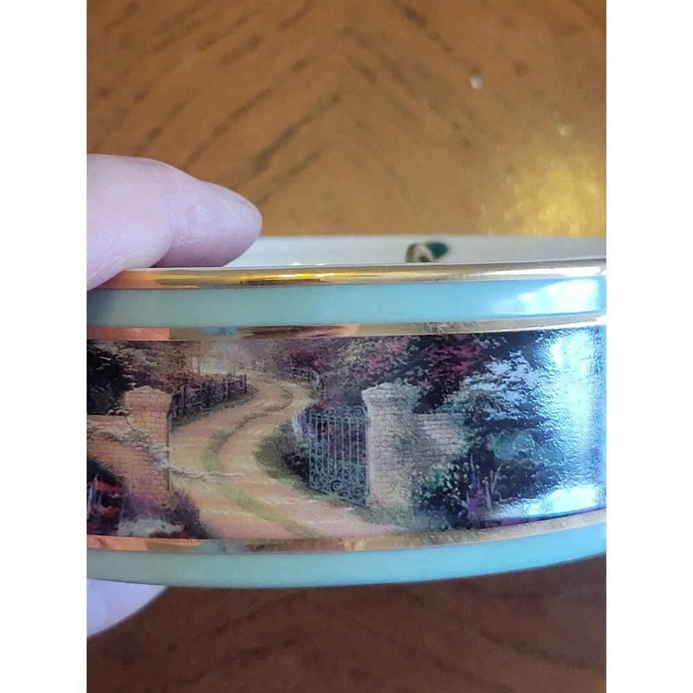 Thomas Kinkade Peaceful Moments Garden of Inspiration Porcelain Music Base only‎